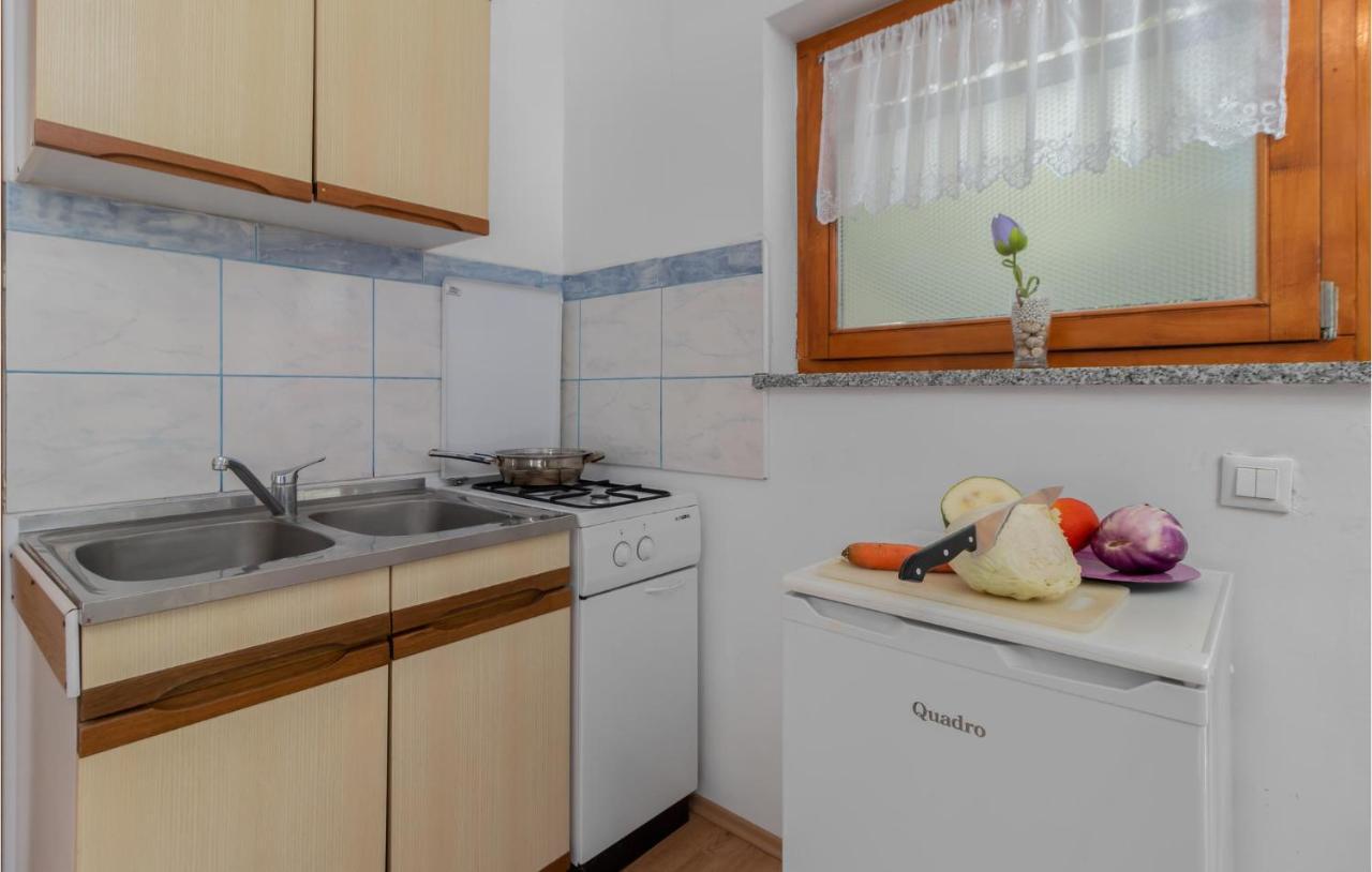 Pet Friendly Apartment In Pinezici With Wifi Exterior photo
